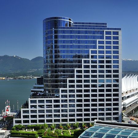 Fairmont Waterfront Hotel Vancouver Kültér fotó Shaw Tower, the company's headquarters in Vancouver