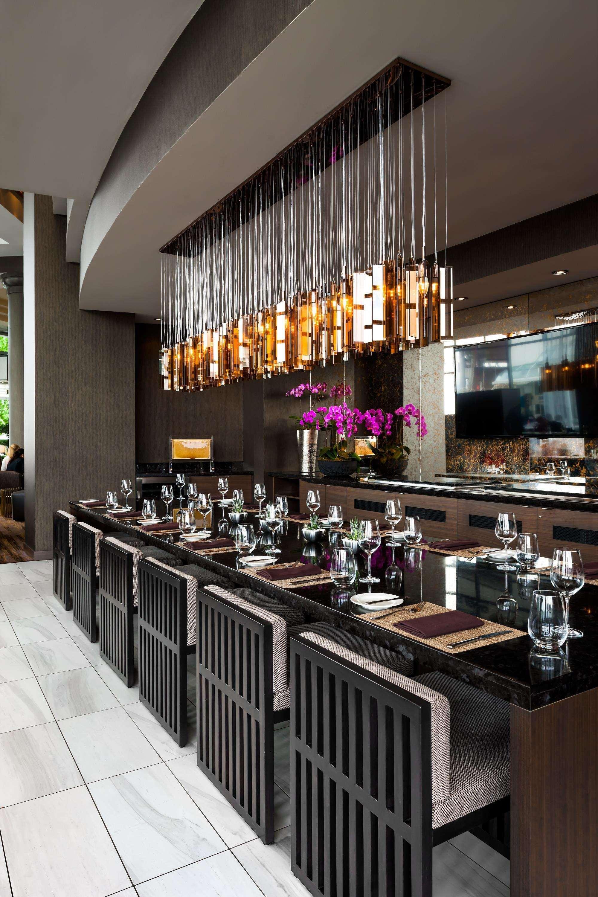 Fairmont Waterfront Hotel Vancouver Kültér fotó The interior of the restaurant