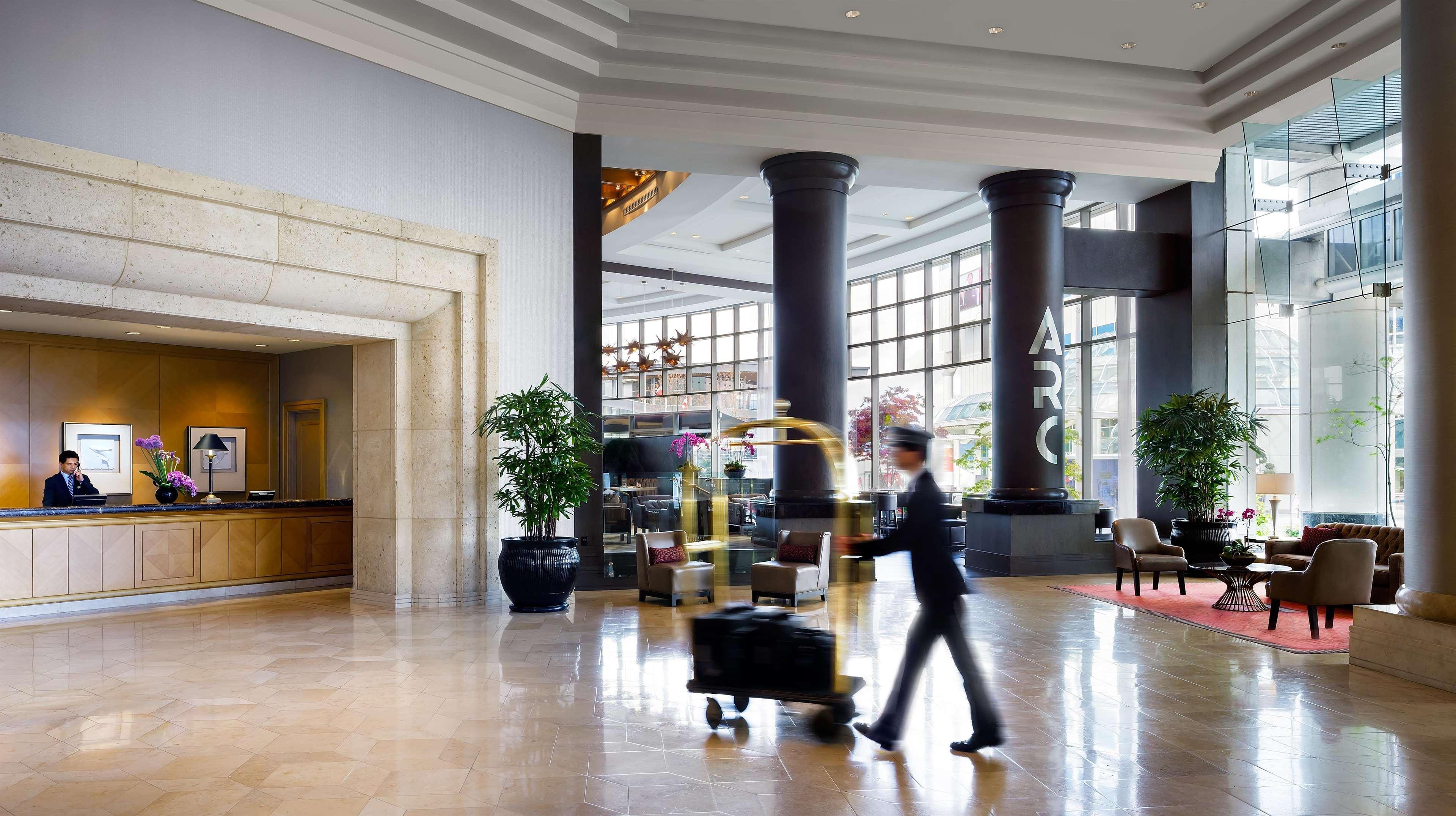 Fairmont Waterfront Hotel Vancouver Kültér fotó Lobby
