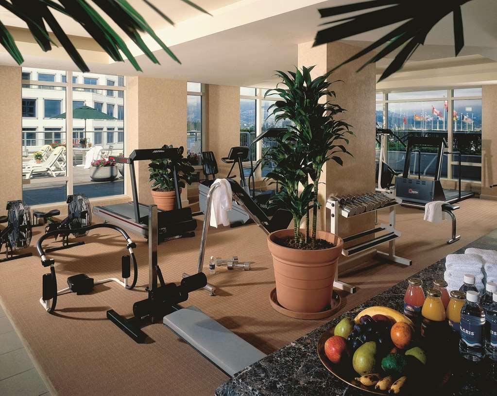 Fairmont Waterfront Hotel Vancouver Létesítmények fotó The gym at the Four Seasons Hotel, Dubai